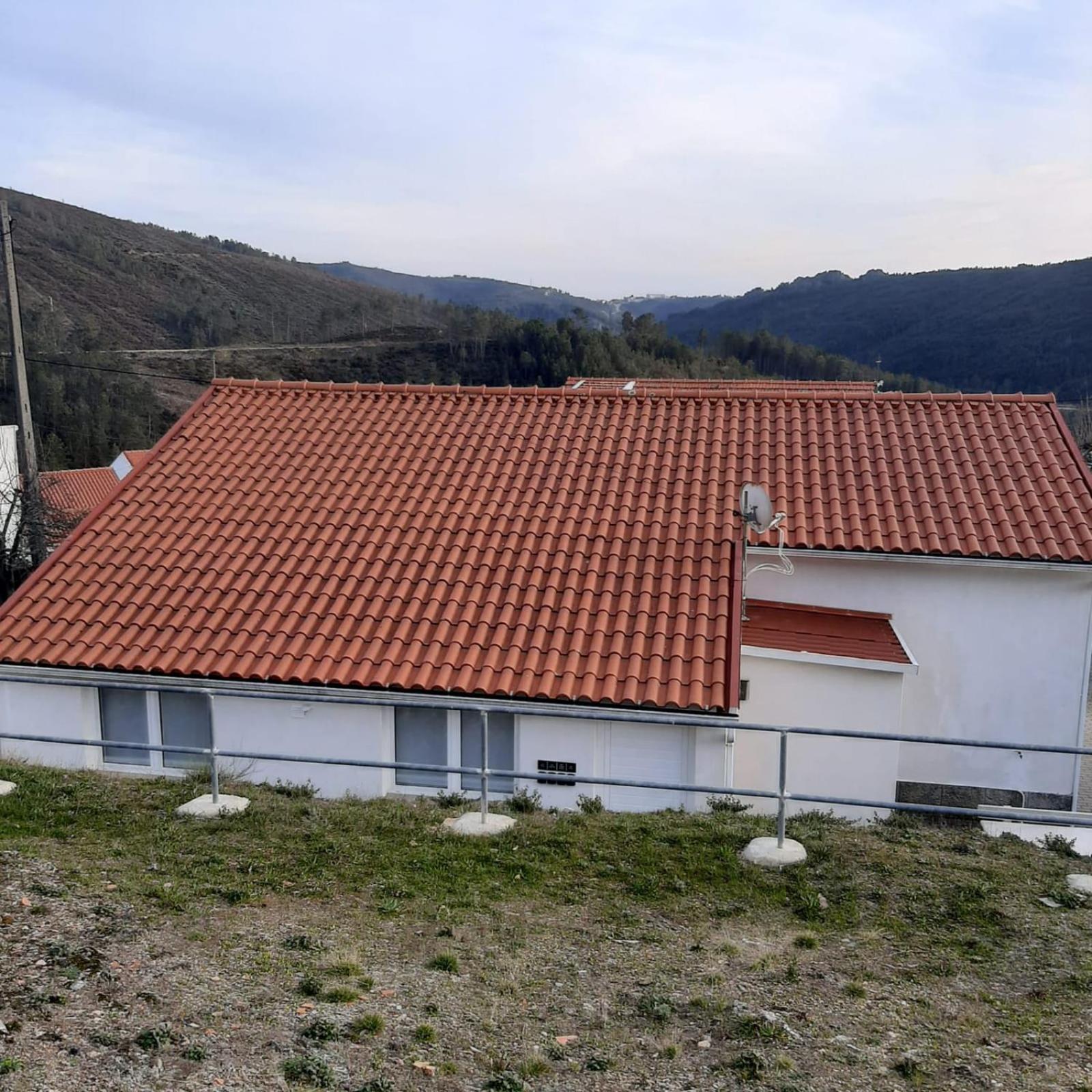 הוילה פמפיליוסה דה סרה Casas Da Escola - "A Escola" - Meas מראה חיצוני תמונה