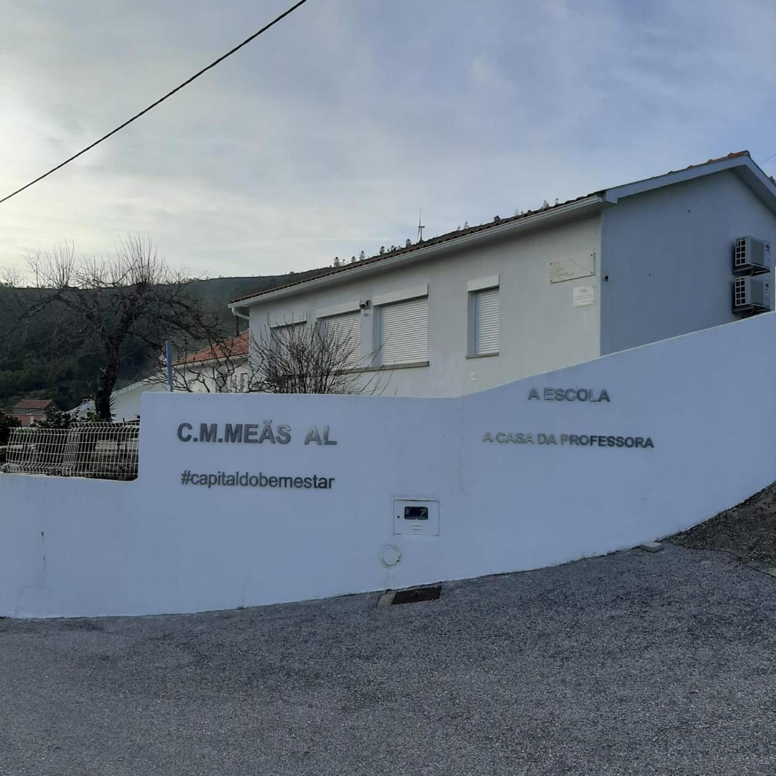 הוילה פמפיליוסה דה סרה Casas Da Escola - "A Escola" - Meas מראה חיצוני תמונה